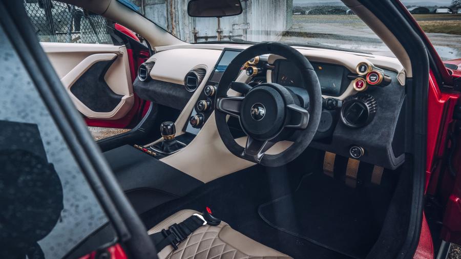Интерьер TVR Griffith 2018 года  (фото 51 из 52)